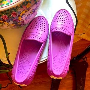 Floafers Women Hot Pink Driving Water Beach Shoes Size 8 Never Worn